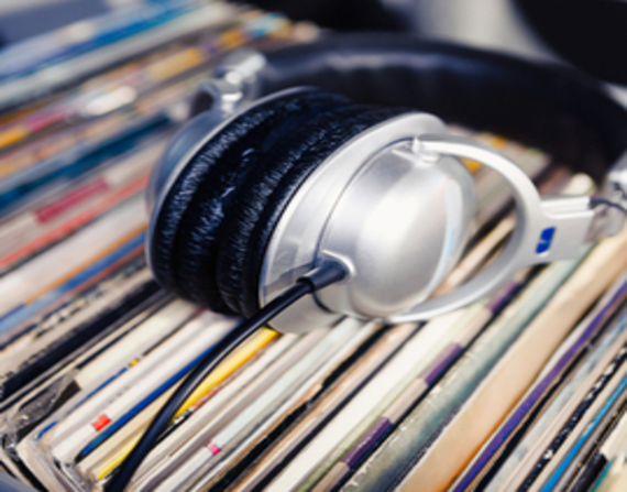 dj hire auckland - best music from customdj company